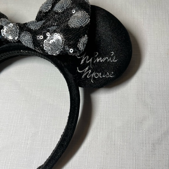 Disney Minnie Mouse Headband Ears. Velour. 
Sparkle. Embroidered - Picture 3 of 4
